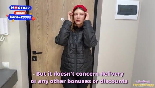 Delivery Girl's Wild Night: When Pizza Delivery Turns into a Steamy Adventure - LikaBusy