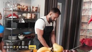 Kira Noir's Exciting Escape: A Steamy Encounter with a Charming Waiter!