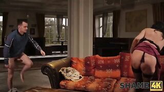 Sam Bourne's Secret Pleasure: Discover Her Favorite Aroma!