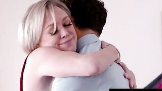 Exciting Couple Swap with Busty Beauties Savannah Bond & Dee Williams - Italian Subtitles Included!