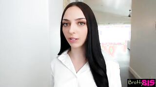 Scarlett Rosewood's Tempting Pool Party Invitation - S37:E9