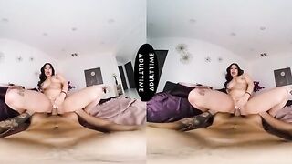 Intimate VR Experience: Mila Milkshake's Playful POV Adventure in Booty Shorts
