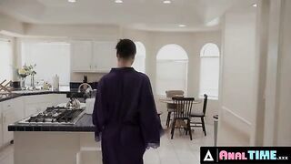 Petite Beauty Alexis Tae Takes a Wild Ride with Seth Gamble - Intense Face Action and a Surprise Finish!