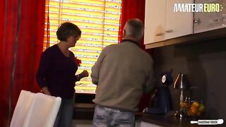 Curious Encounter: Neighbor's Lucky Day with a Sultry Mature Housewife - Amateur Euro Fun