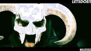 Halloween Adventure: Jezzicat's Wild Van Experience with a Big Surprise!