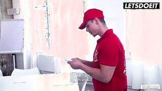 Skinny Secretary Monika Phamous Tempts Pizzaboy into a Steamy Office Encounter - LETSDOEIT