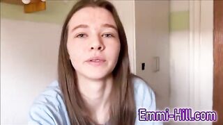 Intense Solo Squirting Experience with EmmiHill - Discover the Pleasure of a Young Beauty!