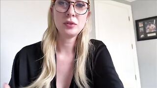Mom's Secrets: A Lesson in Passion with Alex Adams and Sydney Paige