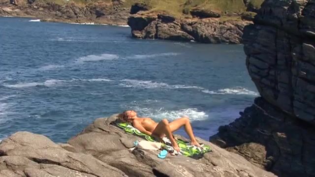 Vayana's Wild Beach Adventure: A Threesome on the Jetty!