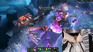 Join Gamer Girl Luna for an Intimate League of Legends Session in Bed! #20