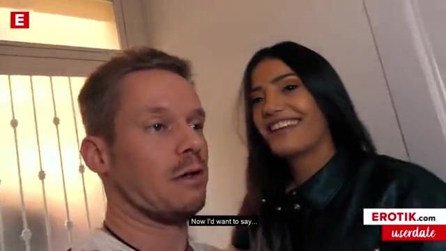 Curious Fan Gets Up Close with Penelope Cum in an Intimate Encounter!