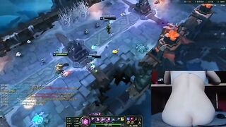 Unexpected Gaming Moments: Inflatable Plug Surprise with NerdyLuna98 in League of Legends #7!