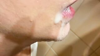 Intense Deepthroat Experience with a Surprising Finish!