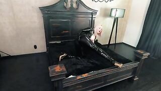 Behind the Scenes: Stunning Latex Catsuit and Thigh-High Boots Showcase with Natural Temptress