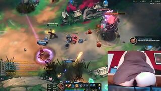 Inflatable Toy Challenge #2: Gaming with Luna - A Fun Twist on League of Legends!