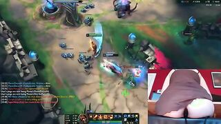 Inflatable Toy Challenge #2: Gaming with Luna - A Fun Twist on League of Legends!