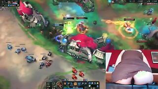 Inflatable Toy Challenge #2: Gaming with Luna - A Fun Twist on League of Legends!