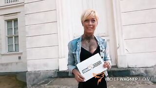 Curious Encounter: Vicky Hundt's Spontaneous Hotel Adventure with a Mysterious Stranger!