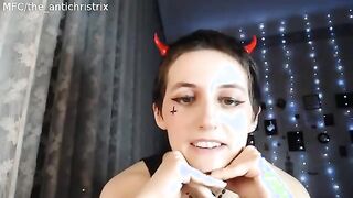 Juno Electra's Fun Cam Session: Singing Quirky Tunes and Enjoying Yogurt!