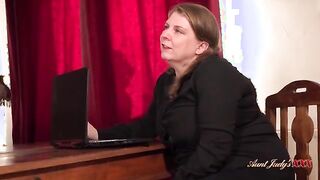 Boss Lady Rachel's Unexpected Encounter with Her Employee After a Shocking Dismissal