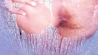 Curious Moments: Watch This Alluring Asian Beauty in the Bathroom!