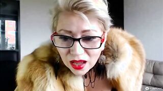 Mature Webcam Star AimeeParadise in a Fur Coat Teases with Smoke and Kinky Fun!