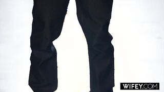 WIFEY Fiery Redheaded Hotwife Samantha Sinz Goes Crazy For BBC