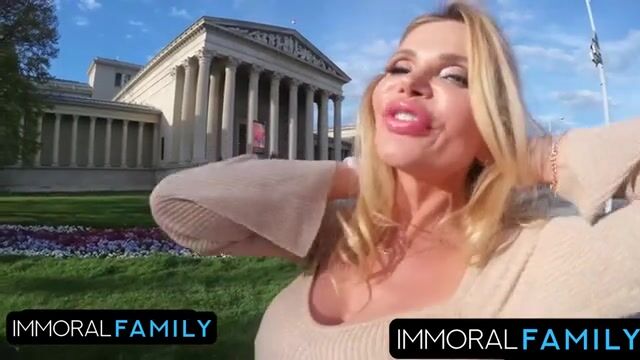 From Clit Licking To Intense Anal Play, Victoria Gets Dan´s Attention!