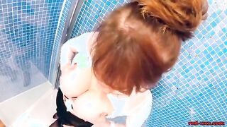 British mature Red XXX oils up her big natural tits