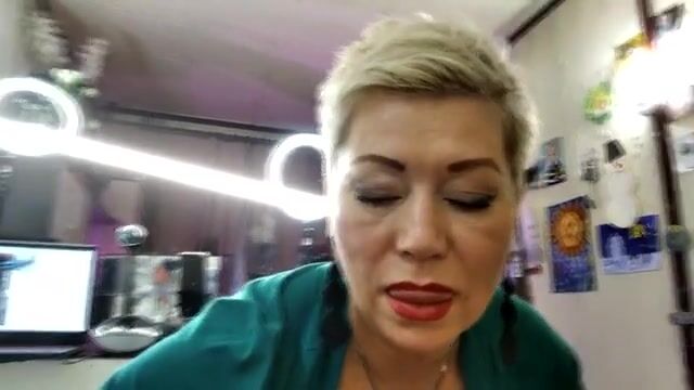 33 min of total worship of a mature bitch to her Husband's Dick, only pov blowjob close-up non-stop!
