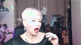 games with the pussy of a submissive slut! Hard fisting, cunt is about to crack at the seams!