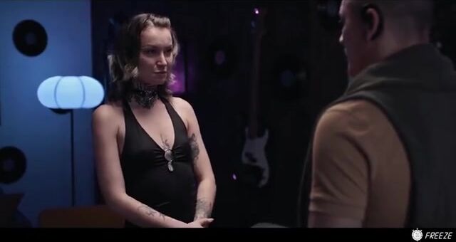 Alien Travels to Now FREEZES Tabitha Poison to Experience Uninterrupted Anal Sex