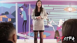Hot Sales Woman Railed By Massive Cocked Colleagues - Erin Everheart - DFxtra