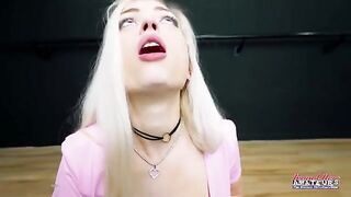 Starlette Storm: Voluptuous Blonde Hand Rimjob Thick Toy!