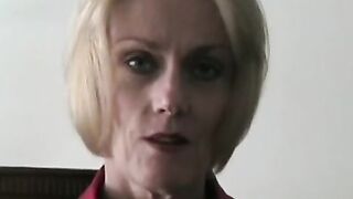 Sensual Sucking From Horny Amateur GILF